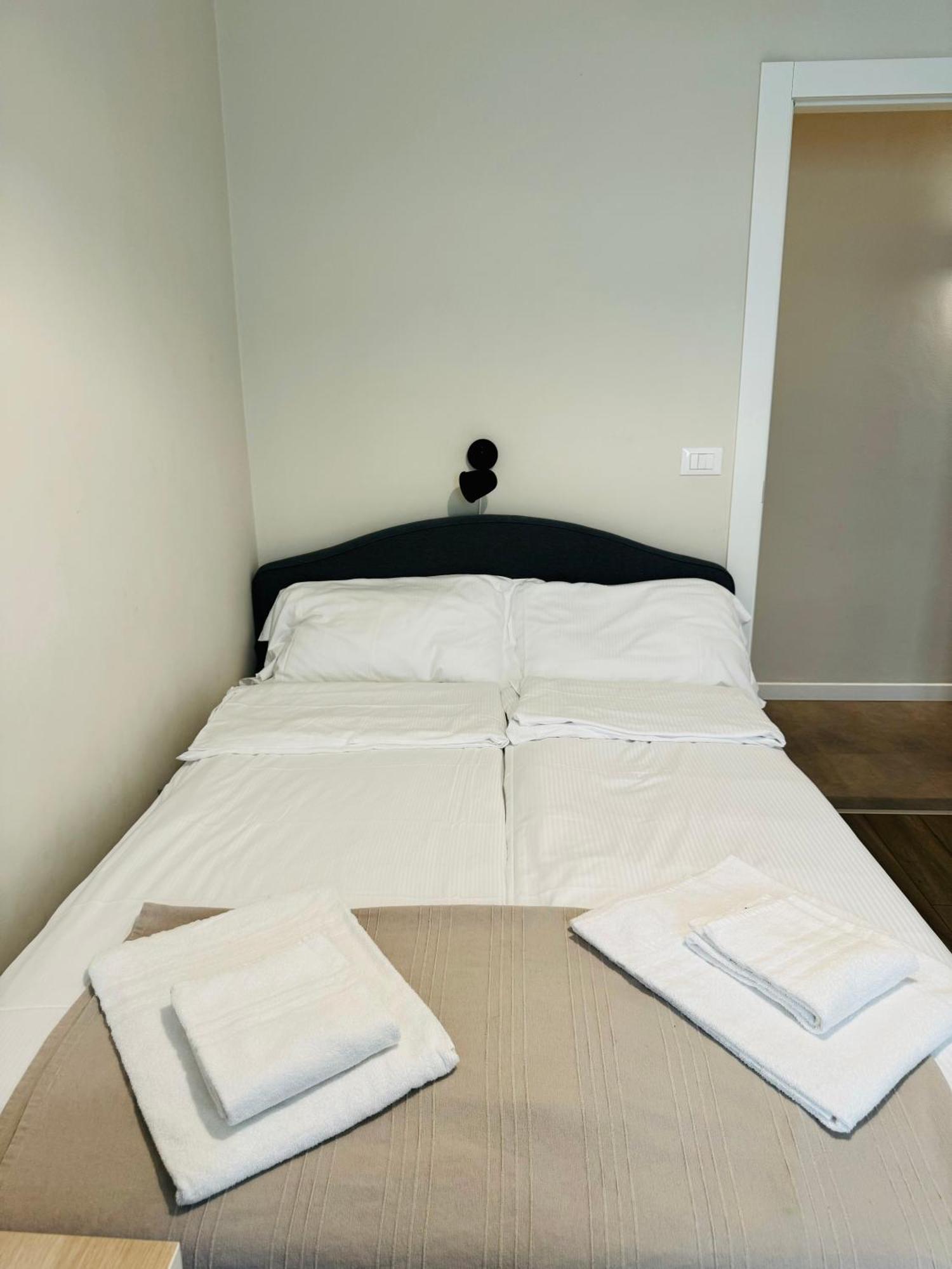 Maison Floran Appartamento In Centro A Trieste Exteriör bild