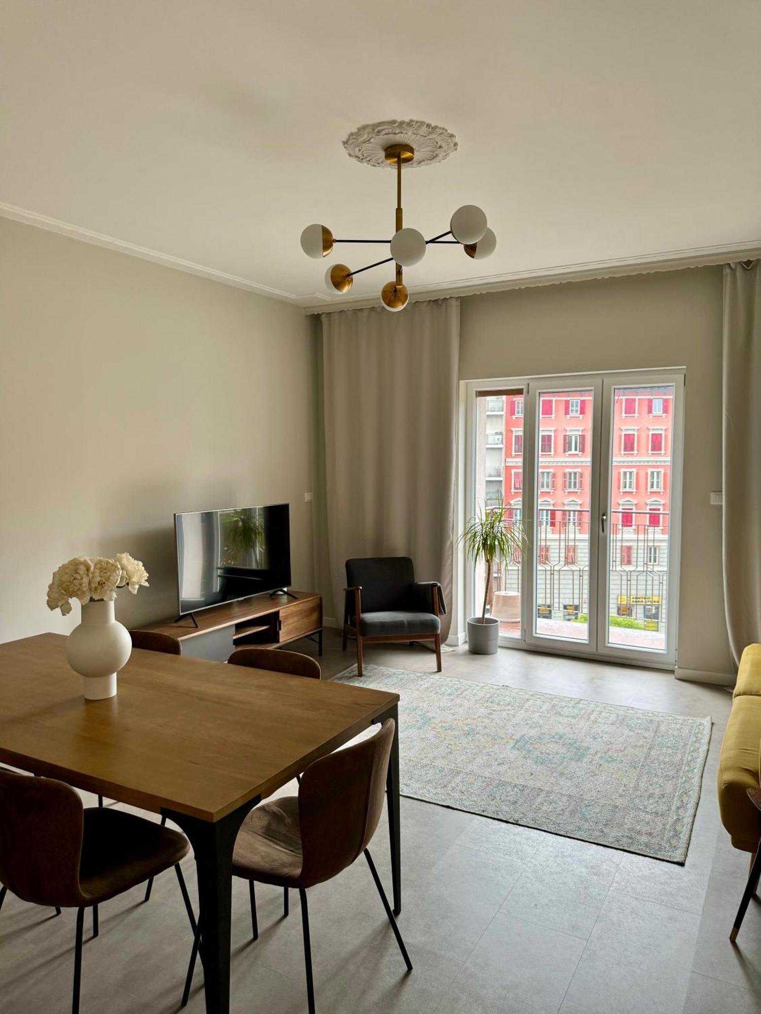 Maison Floran Appartamento In Centro A Trieste Exteriör bild